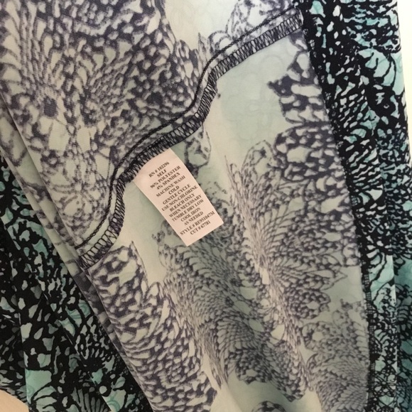 Teal Green Blue Women's Short Cup Sleeve V-Neck Ruched Front Fit and Flare Dress - Picture 8 of 11